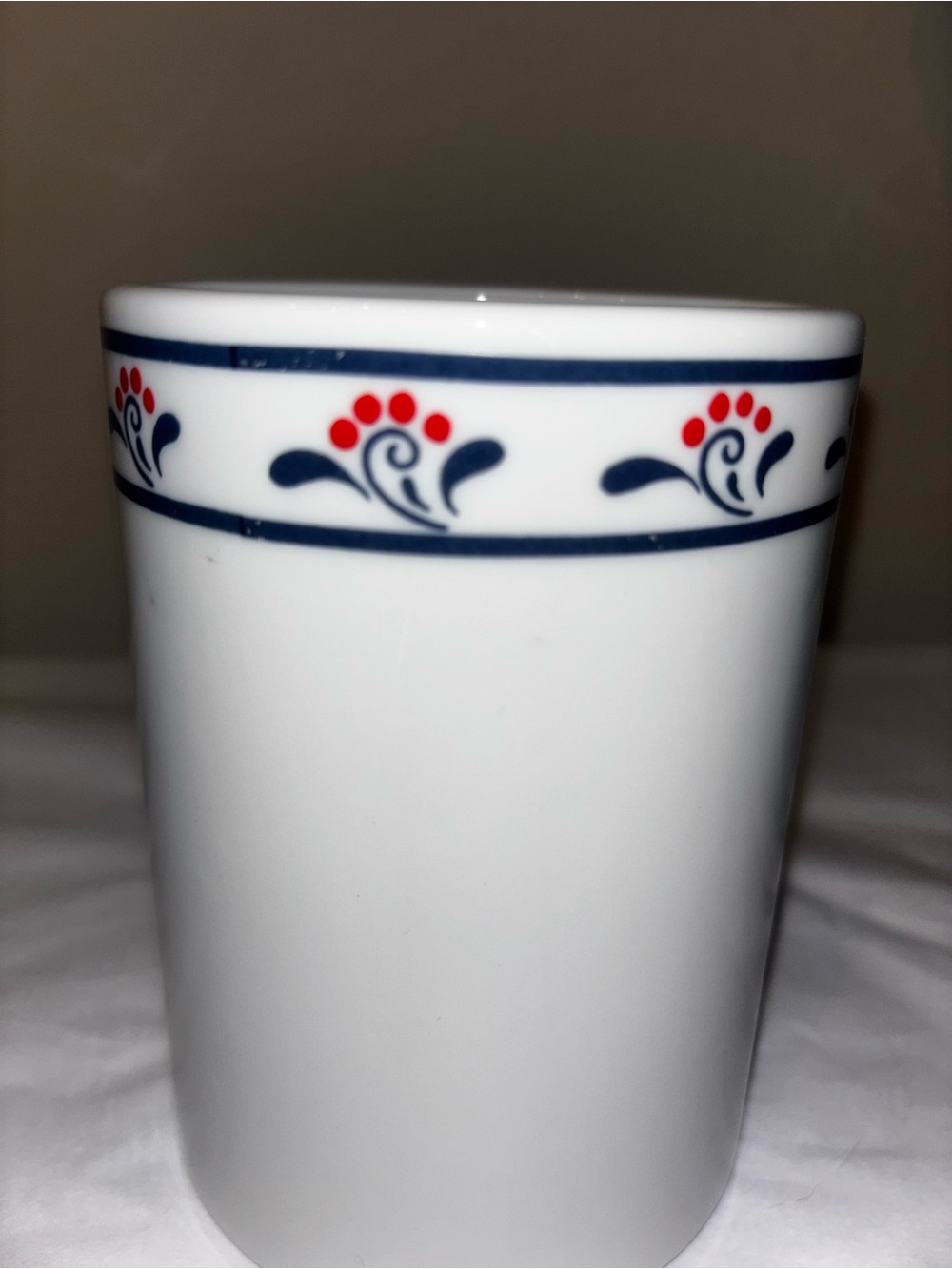 1982  Copco   COUNTRY   White Porcelain Kitchen Utensil Holder Crock  JAPAN